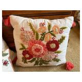 4 Pc Embroidered Floral Throw Pillow Set Square & Lumbar Tassel