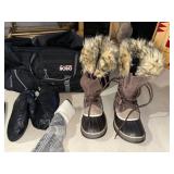 Sorel Joan of Arctic Boots Sz 7 Winter Gear Lot NOBO Bag Mittens