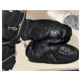 Sorel Joan of Arctic Boots Sz 7 Winter Gear Lot NOBO Bag Mittens