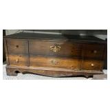 Lane Cedar Hope Chest Blanket Box Dark Wood Colonial Style Good