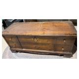 Lane Cedar Hope Chest Blanket Box Dark Wood Colonial Style Good