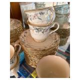 Noritake Brookhollow 4704 Bone China Dinnerware Set 40 Pc Japan