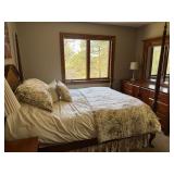 Thomasville Queen Poster Bed 81H Traditional Wood 4 Post Frame