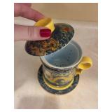 Dragon-Patterned Blue Porcelain Teapot With Infuser - Yellow Handle And Lid