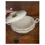 Noritake Royal Orchard 9416 Berry Pattern Dinnerware Set