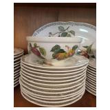 Noritake Royal Orchard 9416 Berry Pattern Dinnerware Set