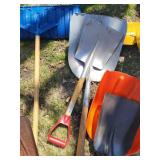 Shovels & Spades Garden Tools Set - Wooden Handles, Blue Tub, Scoop