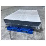 Stearns & Foster Lux Estate Luxury Firm Euro Pillowtop Queen Mattress - MSRP $3,349.99 - No Reserve!