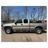 2001 CHEVROLET SILVERADO 2500HD *4x4 | Diesel*