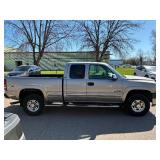 2001 CHEVROLET SILVERADO 2500HD *4x4 | Diesel*