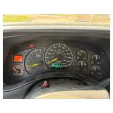 2001 CHEVROLET SILVERADO 2500HD *4x4 | Diesel*