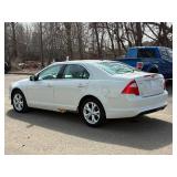 2012 FORD FUSION SE *141k Miles* (NO RESERVE)