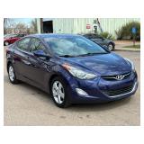 2013 HYUNDAI ELANTRA GLS *No Accidents Reported* (NO RESERVE)