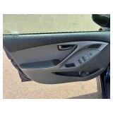 2013 HYUNDAI ELANTRA GLS *No Accidents Reported* (NO RESERVE)