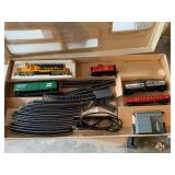 Thunderbolt Express Santa Fe Train Set w Track Cars Transformer Box
