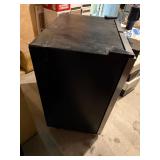 Wine Enthusiast Dual Zone Wine Cooler Fridge Stainless 33in