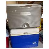 Rubbermaid Igloo Cooler Lot of 4 Mixed Ice Chests Beverage Coolers