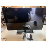 Vizio 32" LED HDTV E320-B2 Flat Screen TV w/ Remote Stand