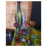 Amber Diamond-Cut Glass Jar Lantern & Metal Candle Holder Stand with 3 Colored Glass Cups