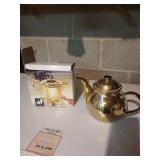 Metro Gravy Server Thermal Teapot - Gold-Tone; Poinsettia Soup Bowls (Set of 4) - Porcelain