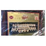 1987 World Champions, Minnesota Twins Plaque & Partnership with Schmidt Beer- Good Condition