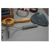 Assorted Vintage Kitchen Utensils