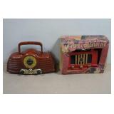 *2* Vintage Style Radios