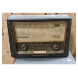 antique radio