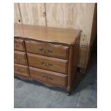 9drawer vintage dresser