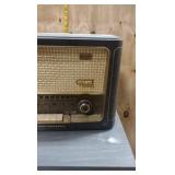 antique radio