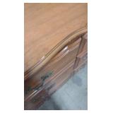 9drawer vintage dresser