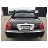 2001 Lincoln Town Car Limousine