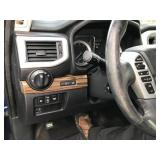 2017 Nissan Titan SL 4X4