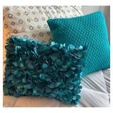 Bedding Set - White Diamond Quilted Comforter & Teal Textured Pillow & Assorted Linens
