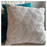 Bedding Set - White Diamond Quilted Comforter & Teal Textured Pillow & Assorted Linens