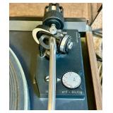 Dual 701 T550 Direct-Drive Turntable