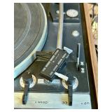 Dual 701 T550 Direct-Drive Turntable