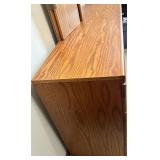 Oak Wood Vanity Dresser & 3-Panel Tri-Fold Mirror (Lots #232 #233, #234 and #235 are Matching)