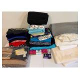 Rubbermaid Roughneck Storage Tote with Assorted Fabrics