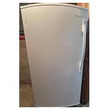 Whirlpool EV160NZTQ02 - Compact Upright Freezer