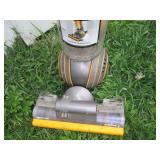 Dyson Ball multifloor2 vacuum clean...