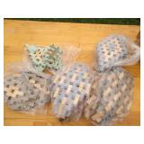 Box lot of assorted color wood weav...