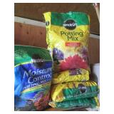 4+ Bags Miracle-Gro Potting Soil Mi...