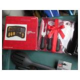 Hardside lockable briefcase with mi...