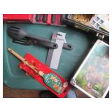 Hardside lockable briefcase with mi...