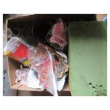 Wet/Dry floral foam, glass vases an...