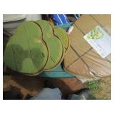 Wet/Dry floral foam, glass vases an...