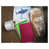 Clamshell closing tote full of Ribb...