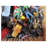 Basket with Hotwheels, action figur...