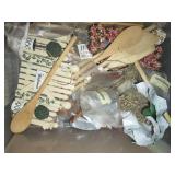 Pair of 3-drawer organizers contain...